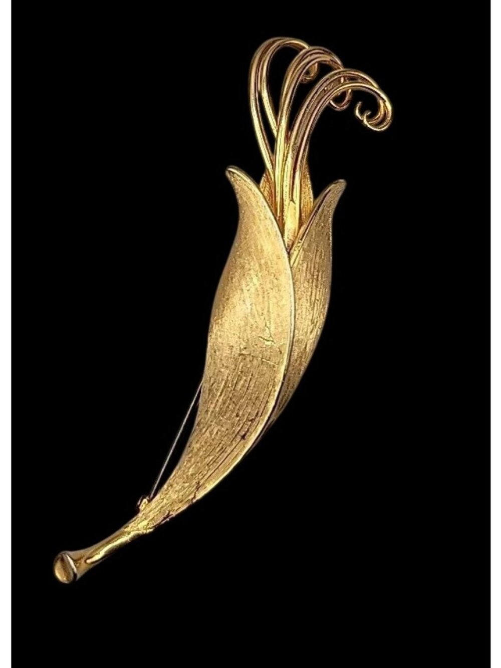 Calla Lily Style Flower Brooch Brushed Gold Tone Vintage Floral Pin